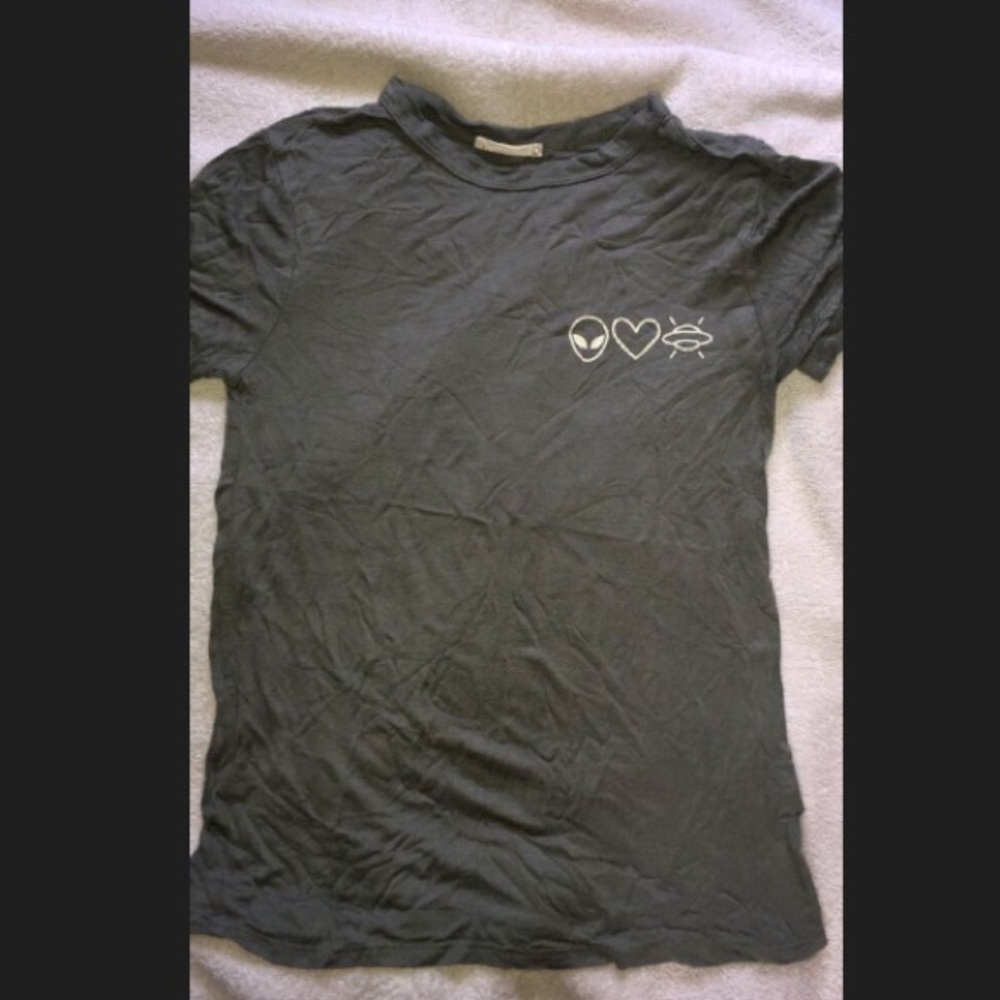 Aliens shirt 👽